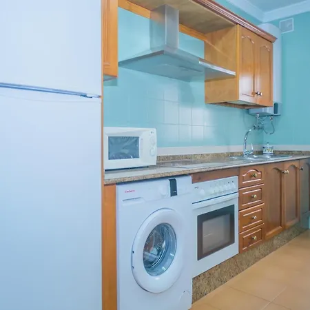 Centrico En Conil Con Balcon Privado, Aire Acondicionado Y Garaje Familia * Conil De La Frontera