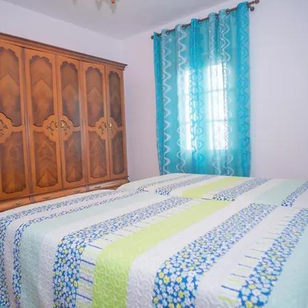 Centrico En Conil Con Balcon Privado, Aire Acondicionado Y Garaje Familia *